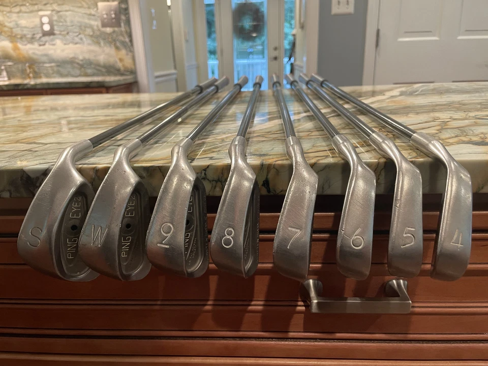 Juego de hierros Ping Eye 2 Black Dot 4-SW varilla de grafito Fenwick derecha de fábrica Foto 2 de 4