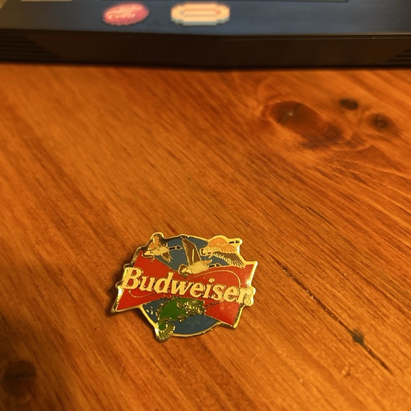 Budweiser Metal Lapel / Hat / Tie Pin Fish, Goose, Wildlife Pin