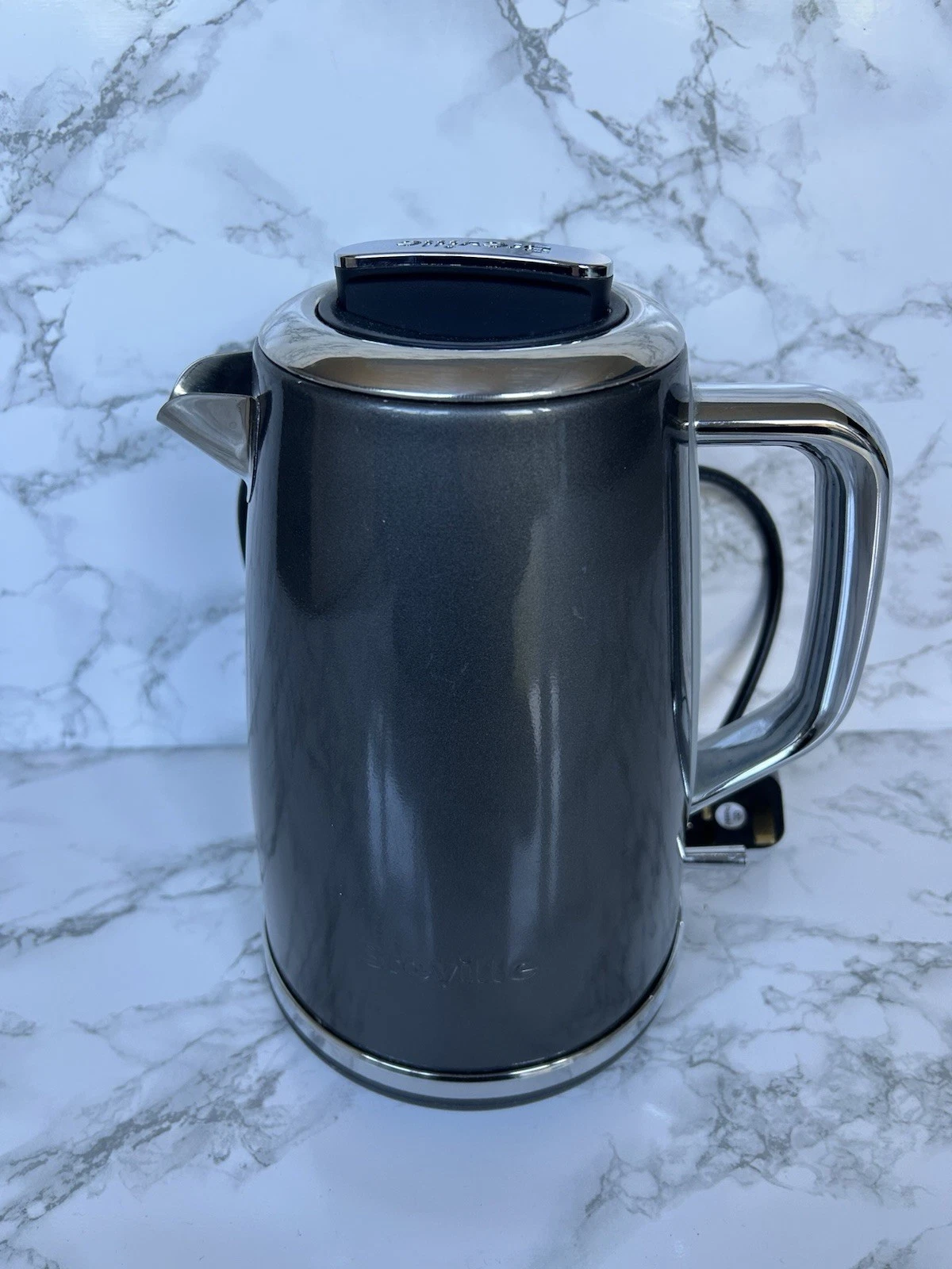 Breville Lustra Electric Kettle, 1.7 Litre, Storm Grey Good Condition & Cleaned