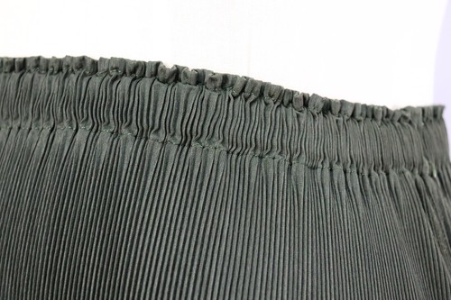 ISSEY MIYAKE FETE Green Pleats Skirt 184 8748 - Picture 3 of 6
