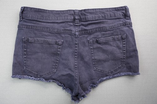 Damen Forever 21 High Rise Cut Off Jeansshorts Stretch Dunkelblau Größe 30 - Bild 4 von 4