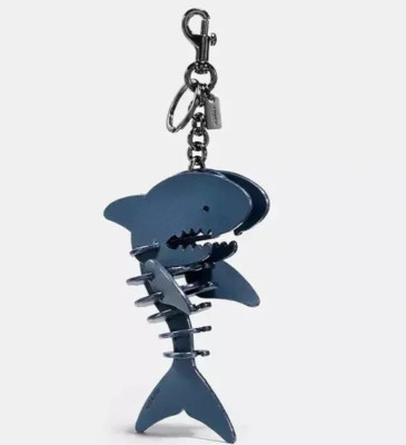 coach シャーキー　ケース　サメ　shark animal NWT COACH SHARKY LARGE BLUE SKELETAL BAG CHARM / FOB / KEY RING