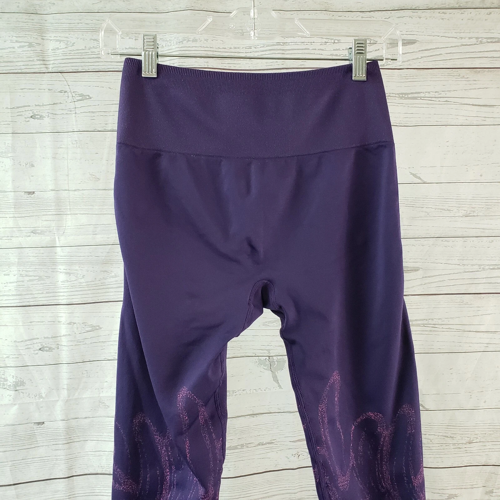 fabletics high waisted seamless cropped leggings