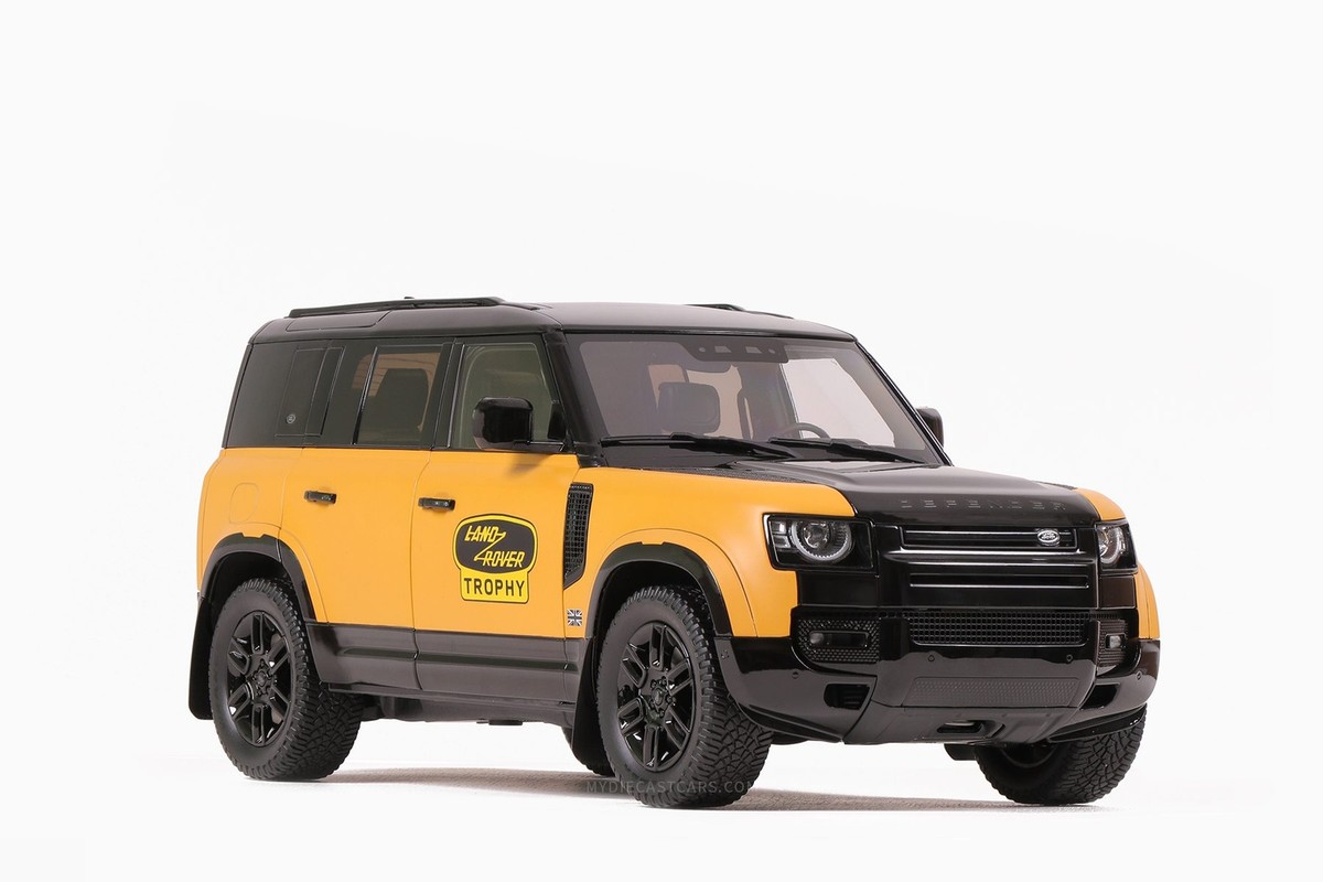 ミニカー ALMOST REAL 1/18 LAND ROVER DEFENDER 110 1/18 Almost Real 2020 Land Rover Defender 110 (Black & Orange) Car