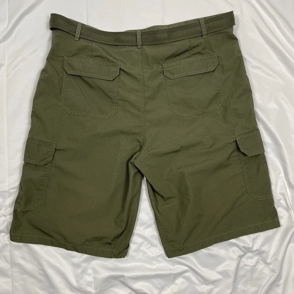 Pantalones cortos cargo Buffalo para hombre con cinturón talla: 40 Foto 2 de 4