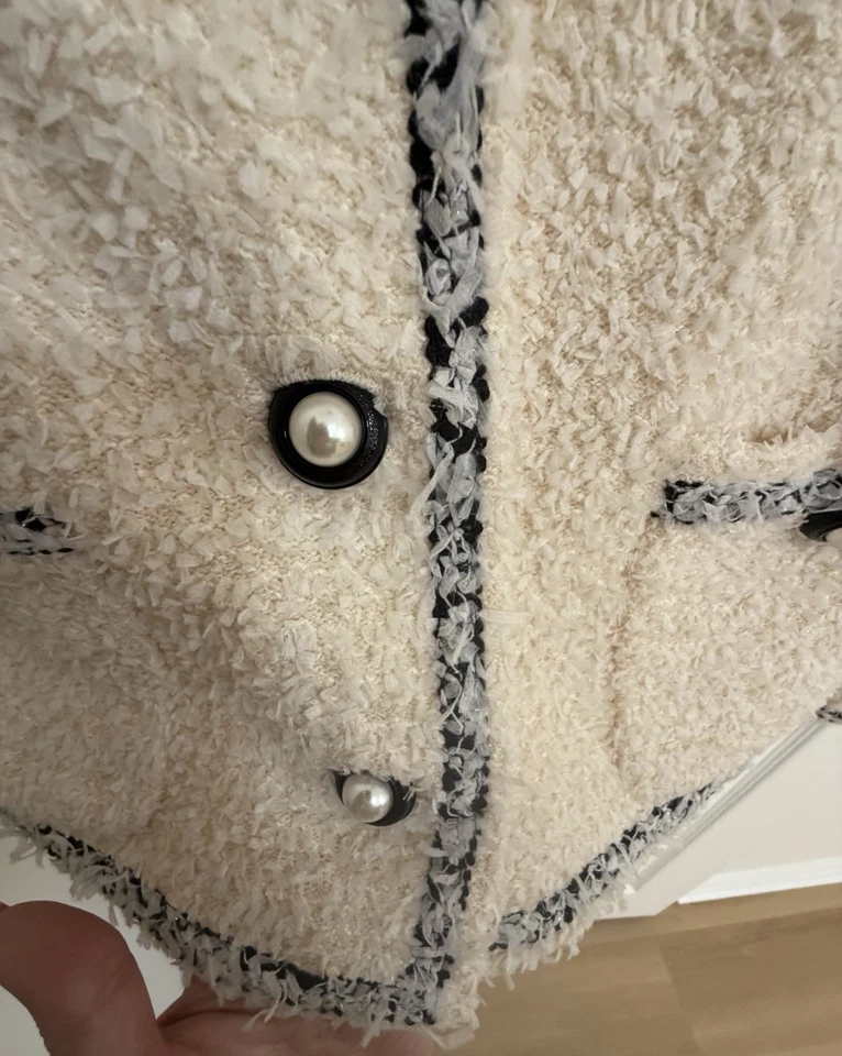 TRAJE FALDA PUNTO BOUCLE GRIS CREMA ST JOHN COUTURE BY MARIE TALLA 8 Foto 4 de 4