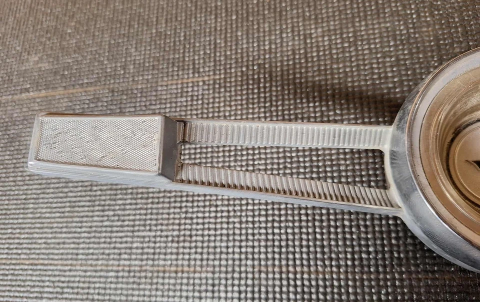 Chevy Bel Air Biscayne 1962 volante bocina botón Foto 2 de 4