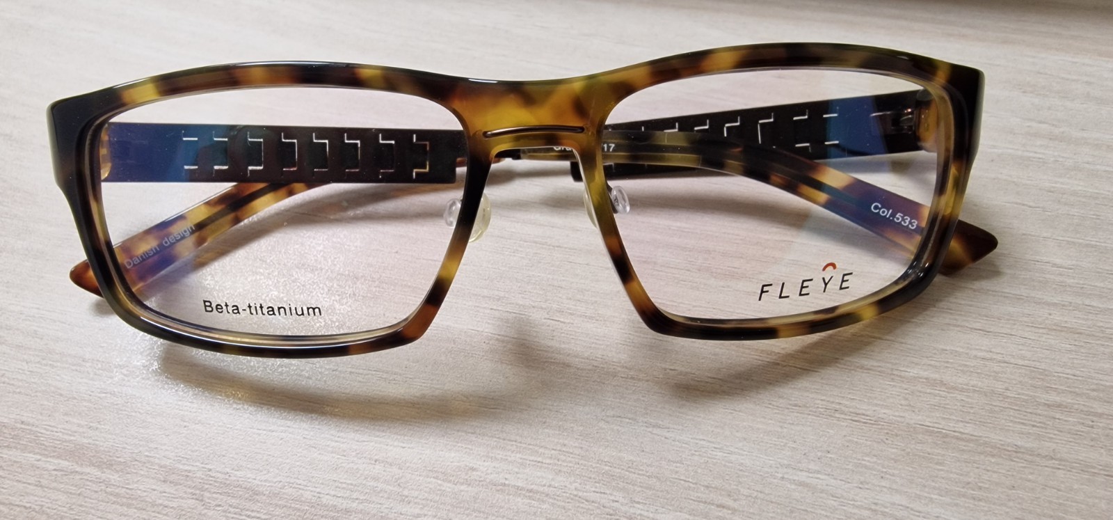 FLEYE Copenhagen Grani Col 533 lunettes de vue rectangulaires taille M