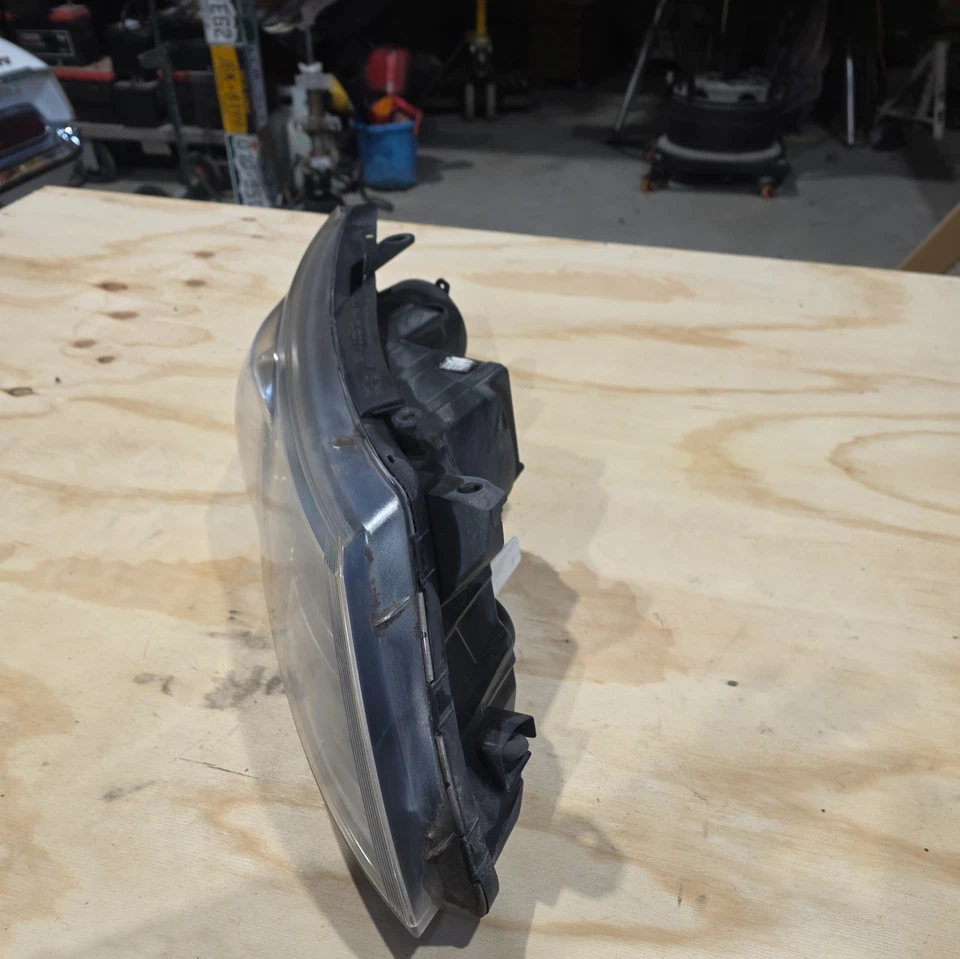 2011-2013 KIA Optima Right Passenger Halogen Headlight Head Lamp OEM 170 - Image 2 of 4