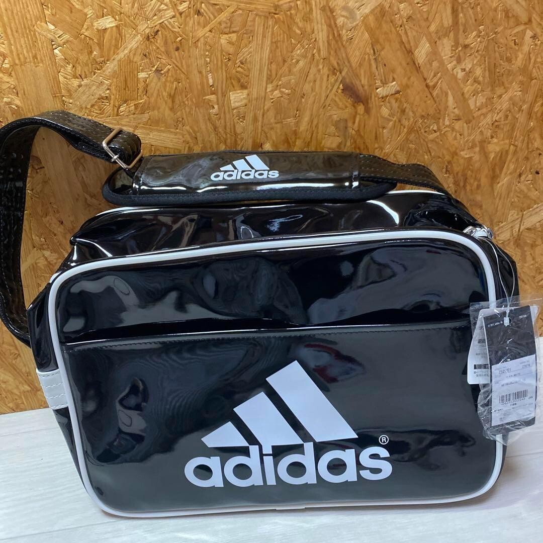 バッグ 80s old adidas enamel hand bag 80s old adidas enamel hand bag