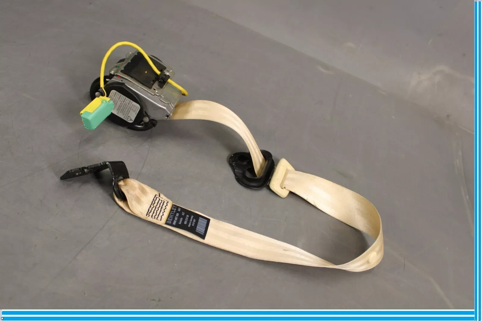 06-12 Bentley Continental Flying Spur Rear Left Driver Side Seat Belt Ivory OEM