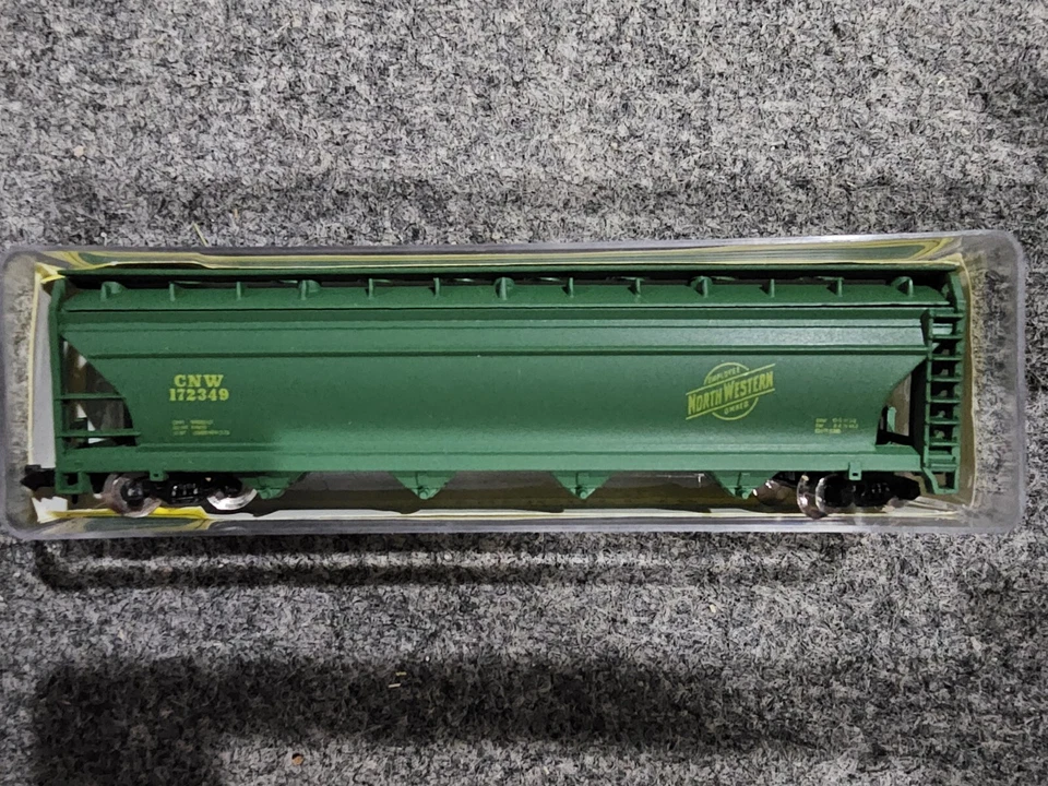 Model Power N Scale Lot Of 8 Freight Cars - Image 4 of 4