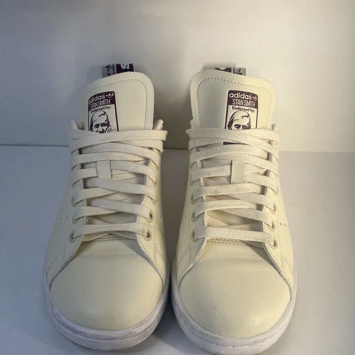 beige stan smith