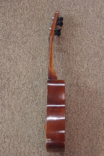 Vintage Regal Ukulele - Chicago w/ bag - Picture 8 of 10