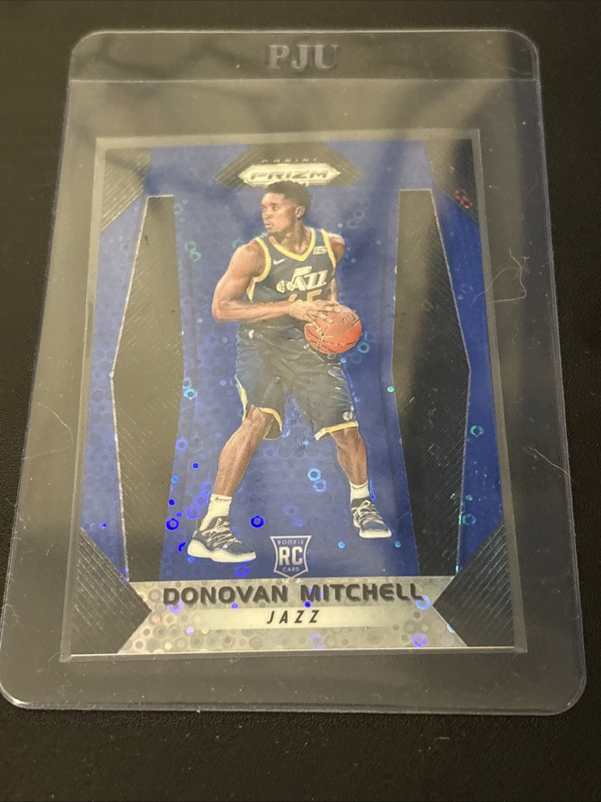 2017-18 Panini Prizm - Donovan Mitchell #117 Blue Fast Break Prizm /175 (RC)