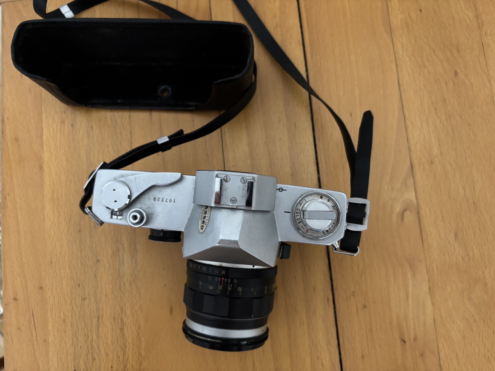 Fotocamera Reflex Analogica 35mm Ricoh Singlex TLS foto 5
