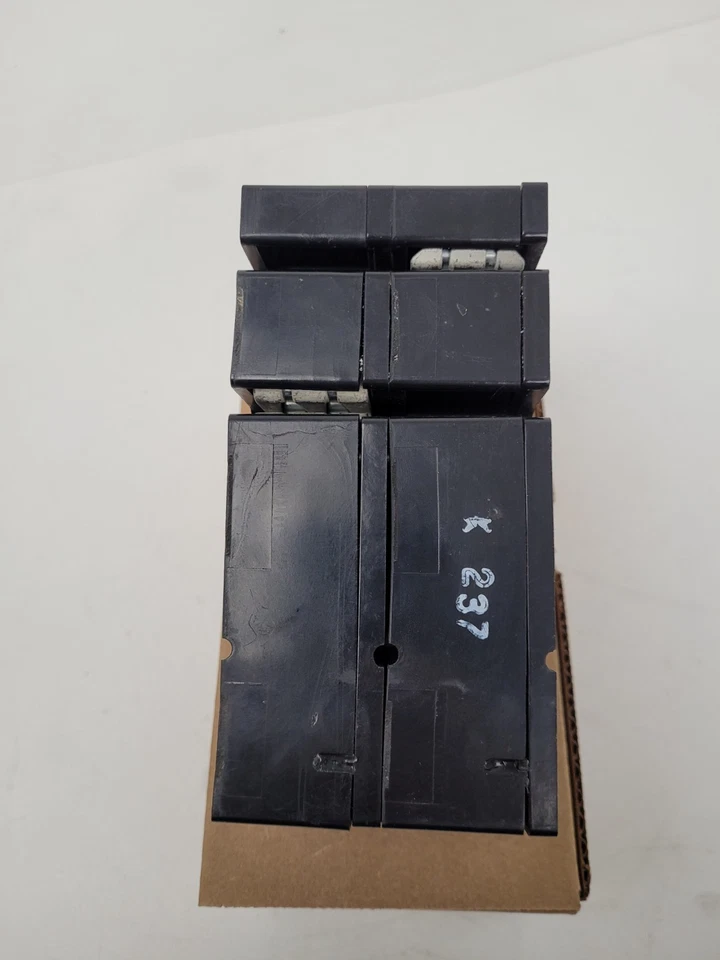 QFP2200 Zinsco Challenger Sylvania QFP24 200 Amp 2p Circuit Breaker -NDA Option - Image 4 of 4