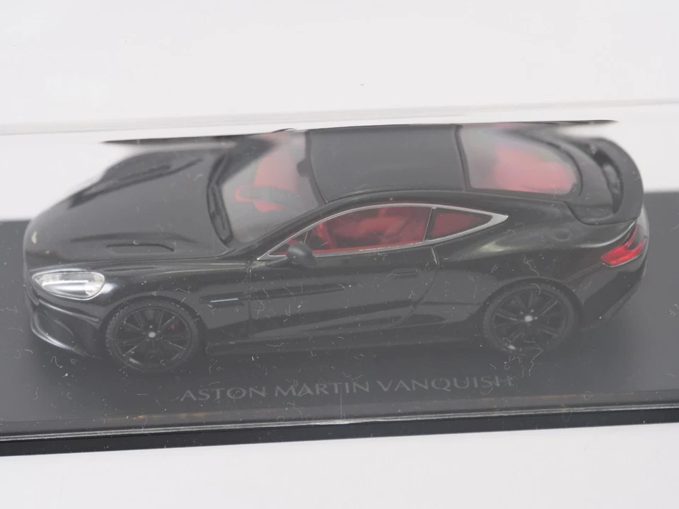 Kyosho 1/43 Aston Martin Vanquish Nero Onice - Immagine 4 di 4