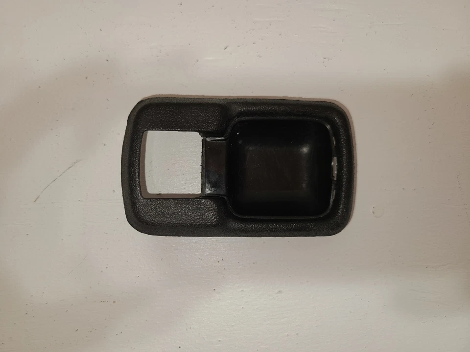 Par de molduras interiores de manija de puerta negras 171837235 para Volkswagen VW Cabriolet OEM Foto 4 de 4