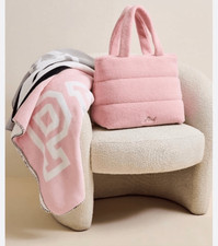 NWT Pink Victoria  s Secret Cozy Plush Sherpa Tote Bag Light Pink Quilted Zipper