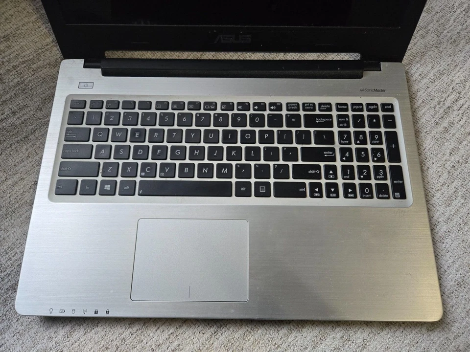 Ultrabook ASUS S56CA-DH51 15,6 pulgadas (750 GB, Intel Core i5 3.ª generación, 1,7 GHz, 6 GB) Foto 2 de 4