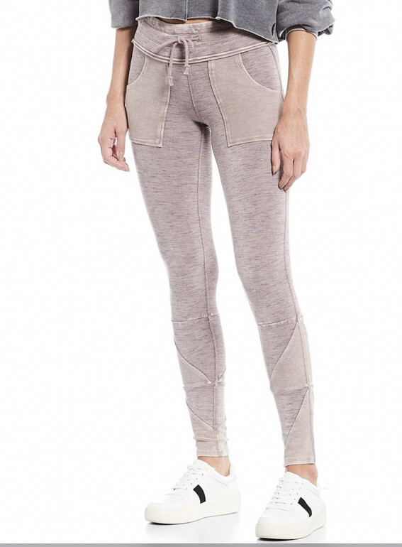 Free People Movement Active Kyoto Мягкие леггинсы Спортивные штаны Yoga Dance XS $ 128