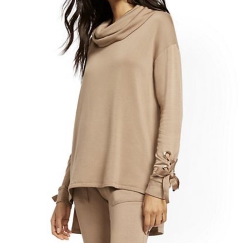 NY&CO Dreamy Fleece Off-The-Shoulder Lace-Up Cuff Top Size XS - Picture 8 of 12