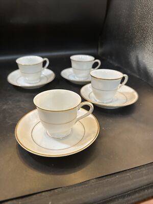 Set De 4 Tasses à Café Et Soucoupes – Porcelaine De Chine – Motif Floral – Neuf (boîte Abîmée)
