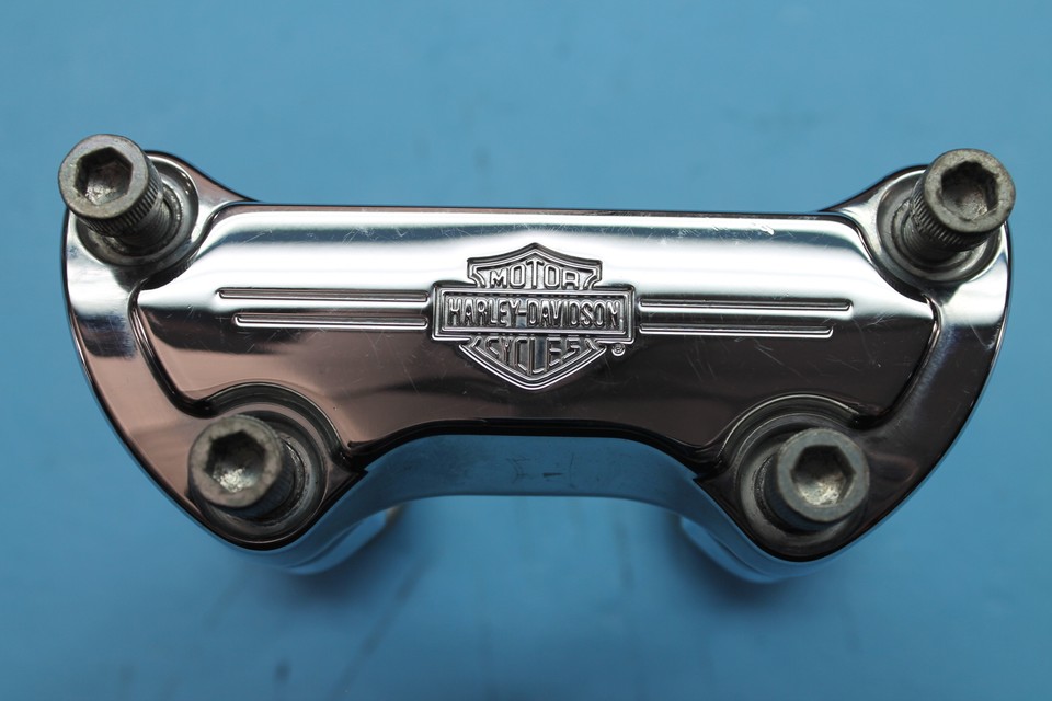 1364 13 HARLEYDAVIDSON DYNA HANDLEBAR RISER TOP CLAMP eBay
