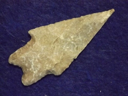 Artefact indien préhistorique pointe de flèche Central Texas Pedernales LIVRAISON GRATUITE H44 - Photo 1/3