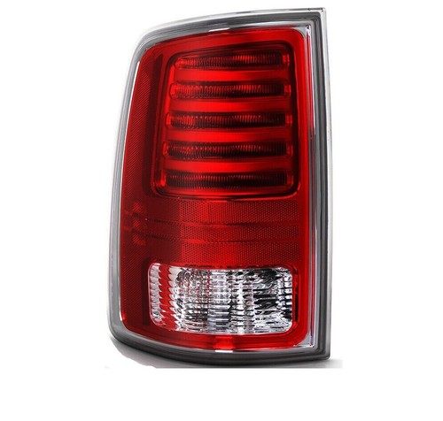 Feu Arrière Droit LED Pour Ram 1500/2500/3500 2013-2018 - Rouge Fumé - Neuf Avec Garantie 1 An