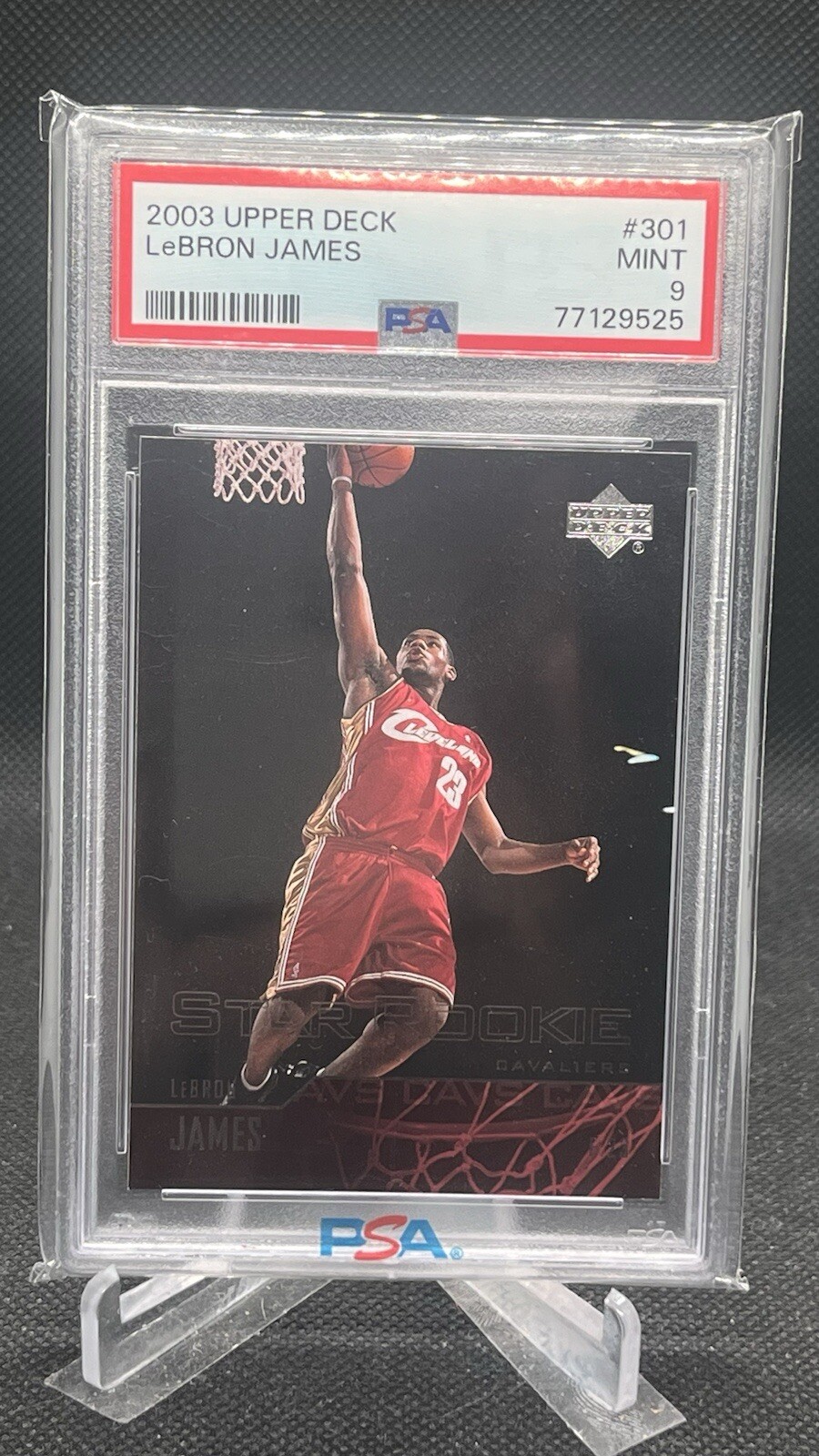2003 Upper Deck - Star Rookie #301 LeBron James (RC) PSA 9