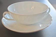 edle Suppentasse mit Untertasse Hutschenreuther Dresden Weiß 