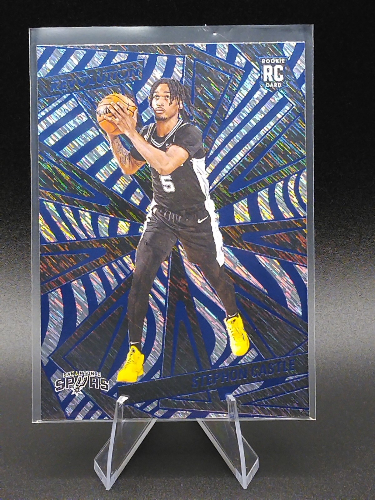 2024-25 Panini Revolution - Rookies Stephon Castle #116 Blue Storm (RC)