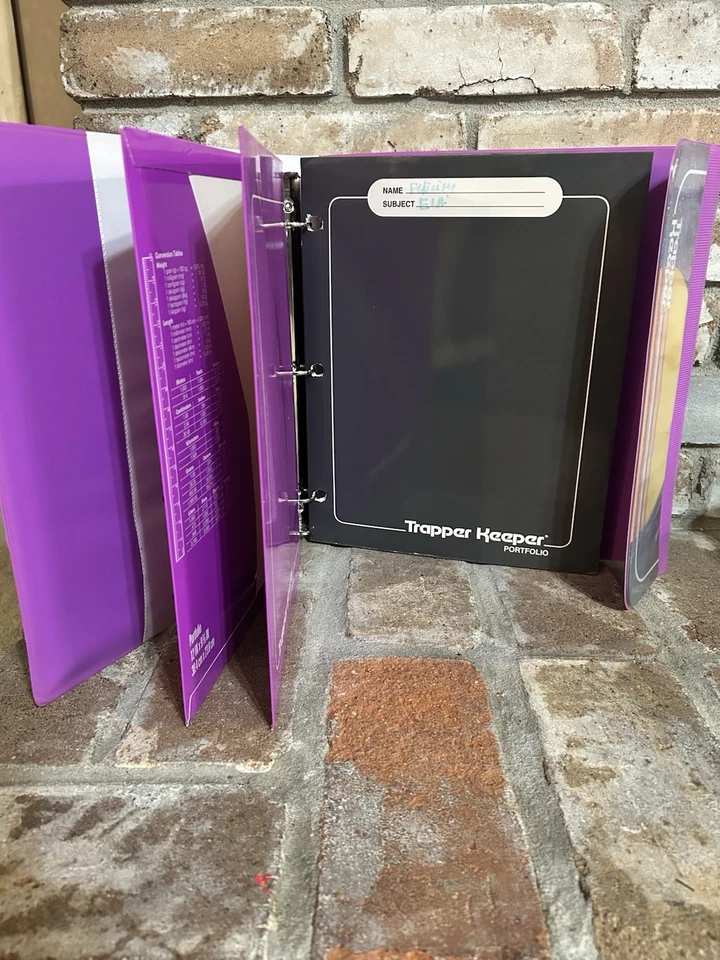 Carpeta portafolio de 3 anillas retro Trapper Keeper, hidromiel 12 3/16" x 11 1/4" Foto 4 de 4