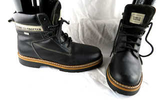 GLOBETROTTER Sport Stiefel Wanderschuhe Outdoor Trekki Boots Led. 48 / 12 5 NEUW