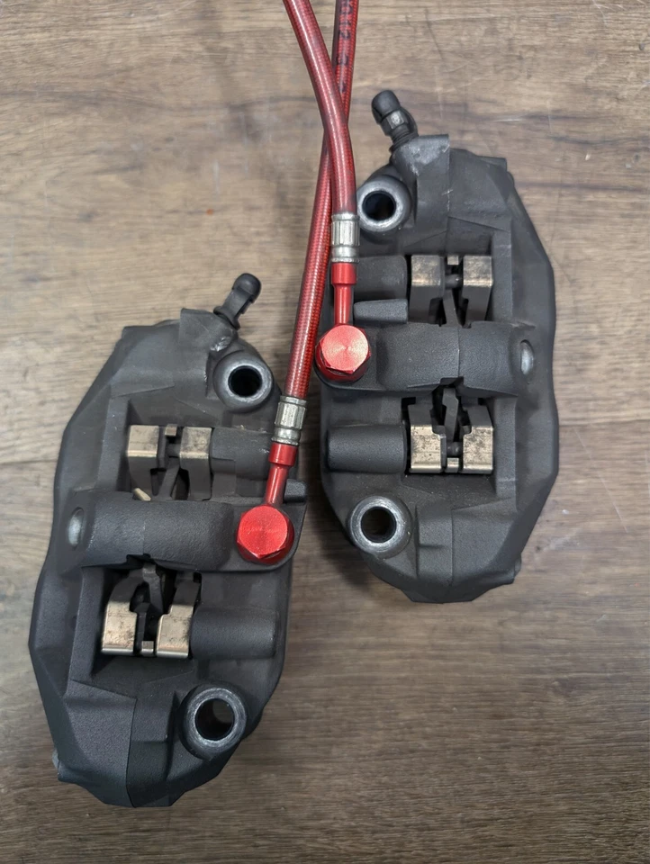 Honda CBR1000RR 2007 OEM FRENO DELANTERO CILINDRO MAESTRO PINZA PALANCA CONJUNTO LÍNEAS Foto 4 de 4