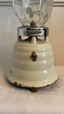 Vintage Osterizer Model 10 Single Speed Beehive 4 Cup Blender