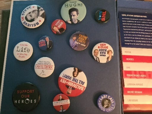 Rare Emmy 2008 Universal Media Studio screener Kit.  Buttons, Magnet, And DVDs Foto 3 de 4