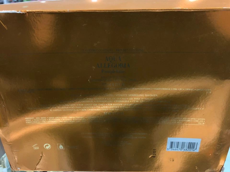 Juego de regalo de dos piezas Guerlain Aqua Allegoria Pamplelune  Foto 3 de 4