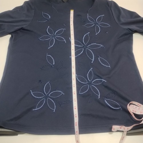 BM Casual Womens Top Navy Blue Embroidered Floral Design Size Medium - Picture 9 of 13