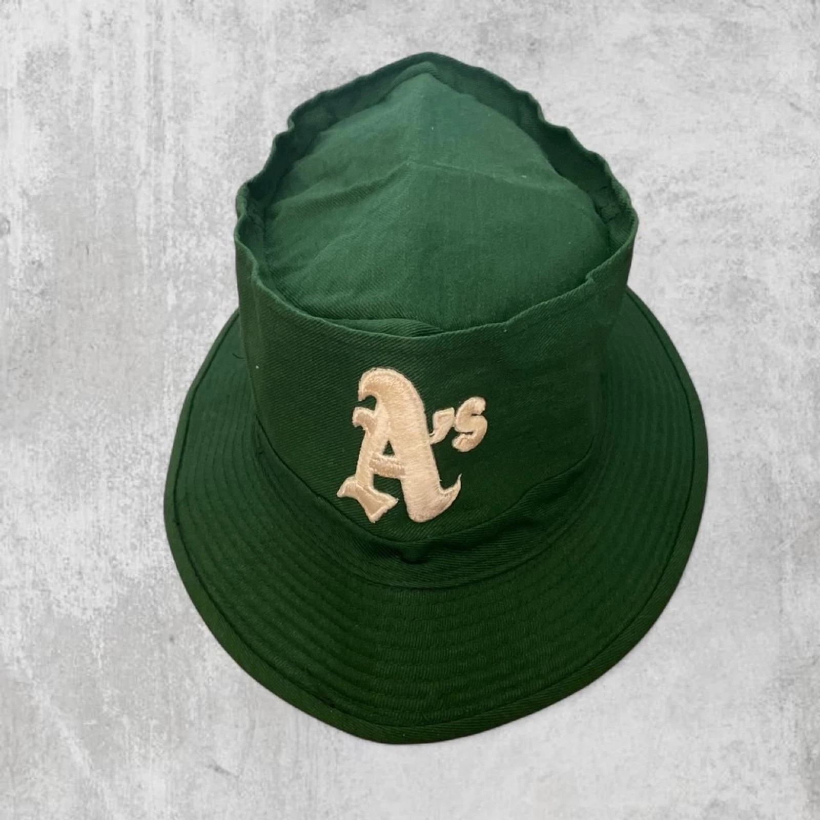 Vintage 80s Oakland Athletics MLB Bucket Hat UII Official Green One Size