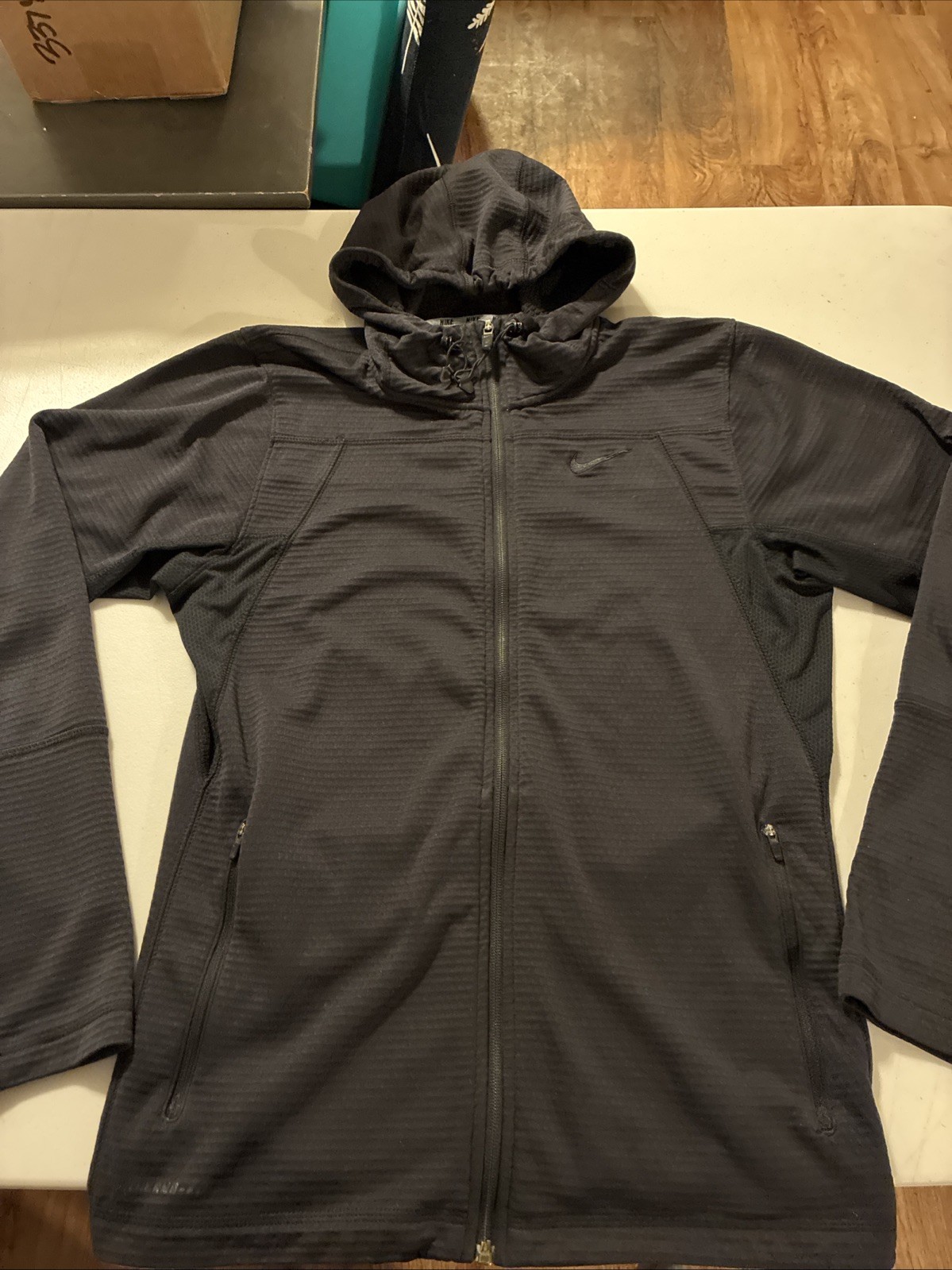 SACAI X NIKE Nike Therma Fit Giacca nera con cappuccio e zip intera donna TAGLIA SMALL