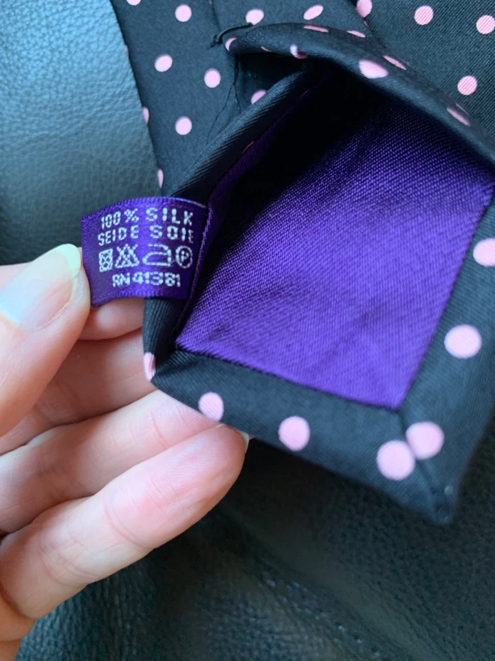 Corbata Ralph Lauren Etiqueta Púrpura Seda Negra con Lunares Rosados 3.5"x59.5" Italia Foto 4 de 4