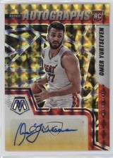 2021-22 Mosaic Rookie Choice Fusion Red & Yellow Prizm Omer Yurtseven Auto 14t3