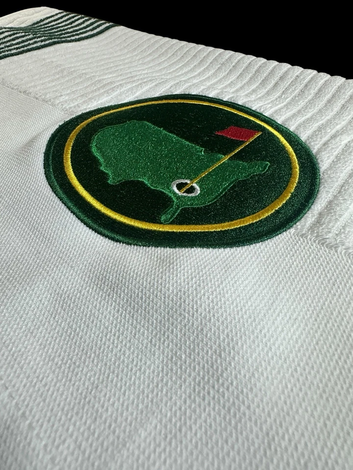 Toalla de carrito de golf Master’s (parche de chaqueta verde) / 44 pulgadas x 24 pulgadas (55 k puntadas) 5 pulgadas Foto 4 de 4