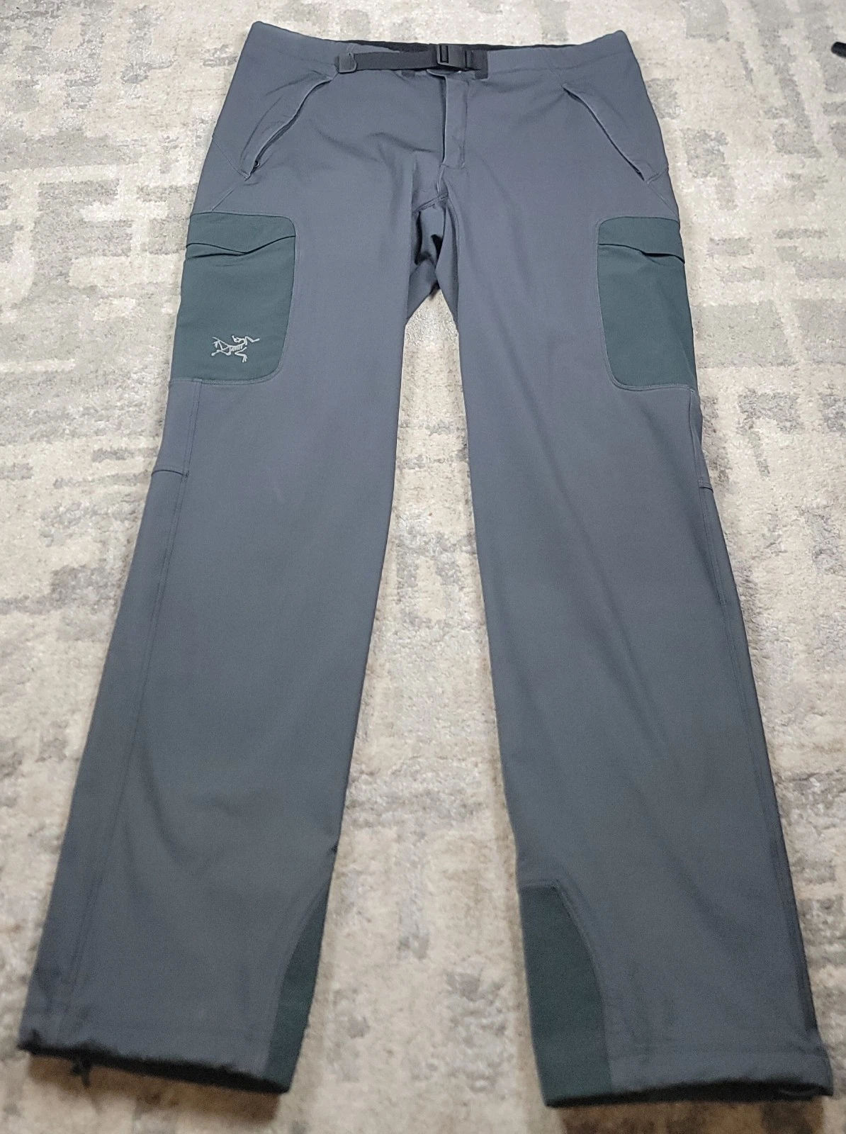 Arc'Teryx Men's Gamma Gray Softshell Hicking Cargo Pants Sz XL 38X35 SEE DESC