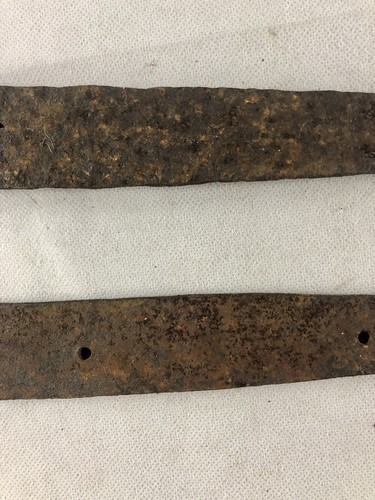 Antique Hand Forged Barn/Gate Pointed Hinge - Picture 7 of 9