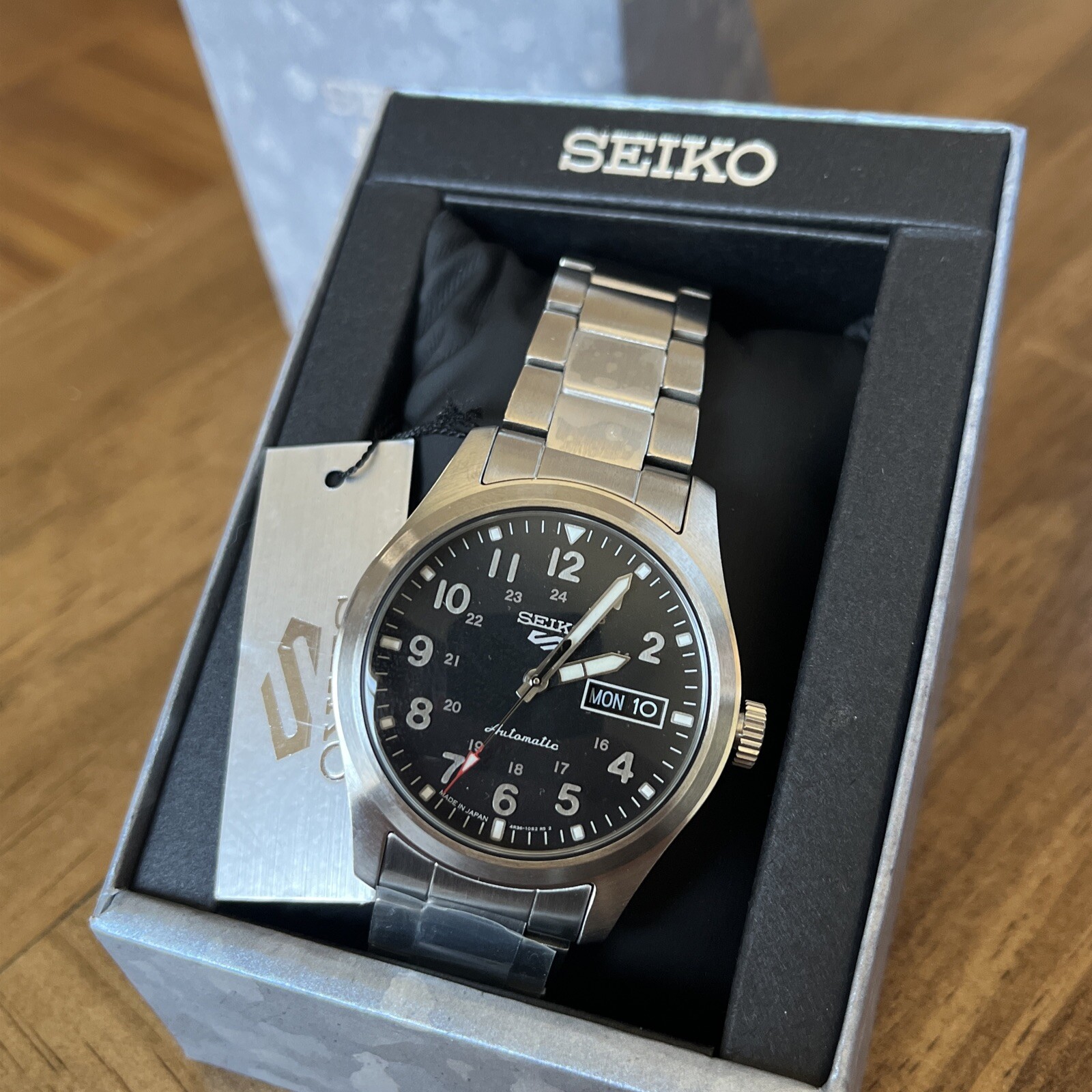 SEIKO 5 Steel - Watch Dial Stainless  SRPG27 MSRP: Black Automatic Men's $295 - vintagewatches.pk