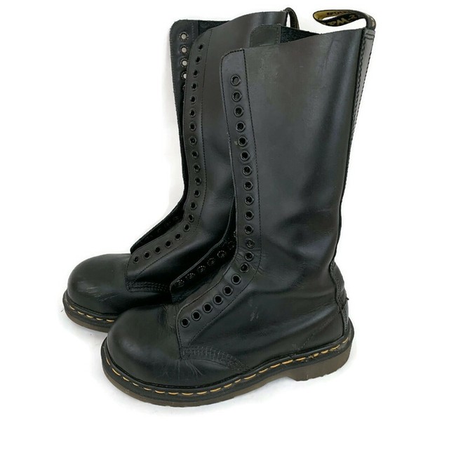 dr martens 1b60 virginia